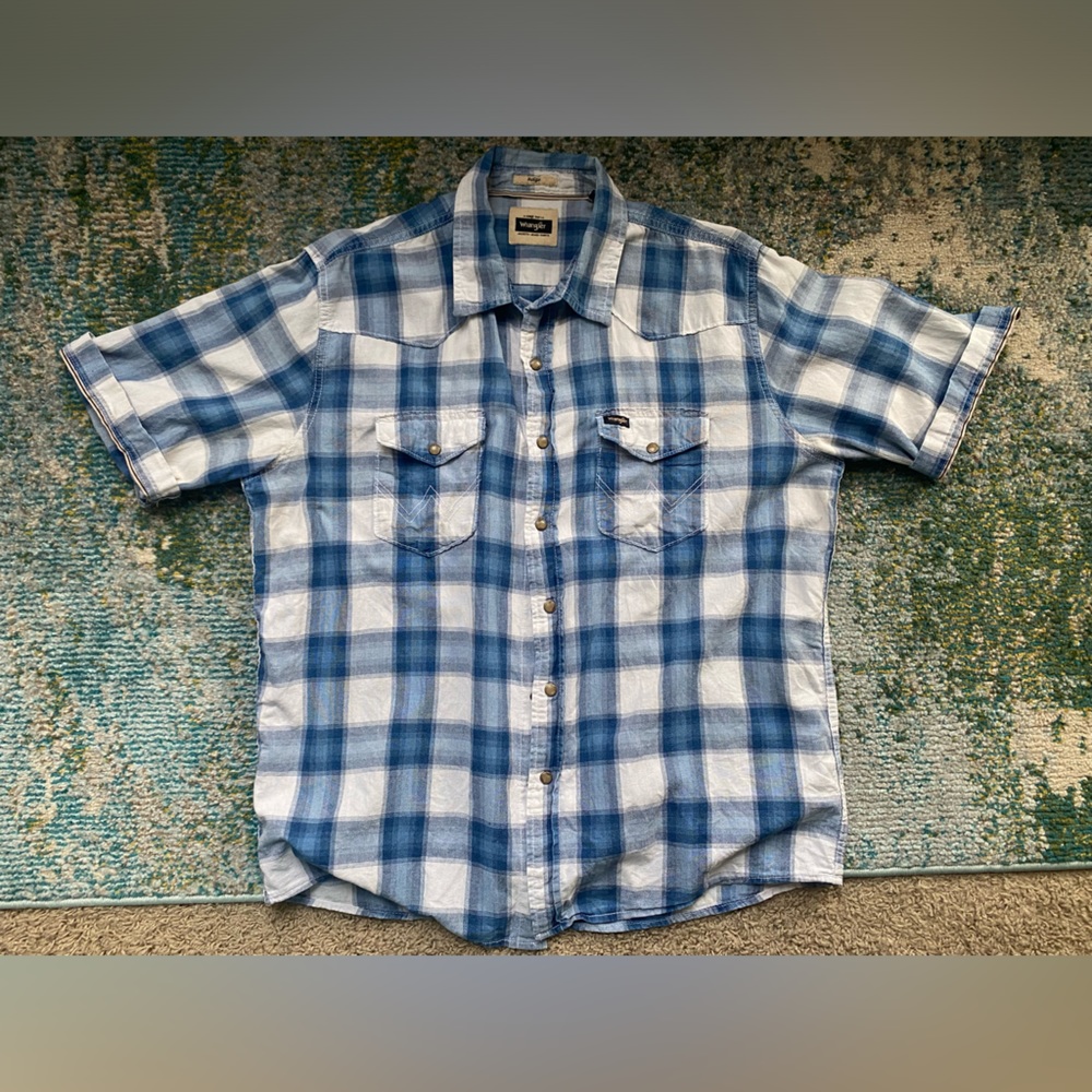 Vintage Wrangler Indigo blue plaid short sleeve button down shirt, size